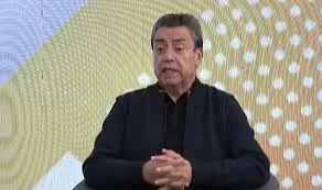 Cabello cruzó política, sindicalismo y religión y advirtió sobre una crisis en la salud gremial
