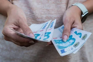 ANSES oficializó el aumento en haberes y asignaciones: cómo quedan los montos en mayo