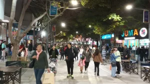 El comercio sanjuanino lanza promociones y sorteos para impulsar las ventas por el Día del Padre