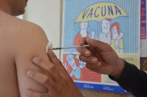 Advierten por la circulación de una nueva variante de gripe y refuerzan el llamado a la vacunación