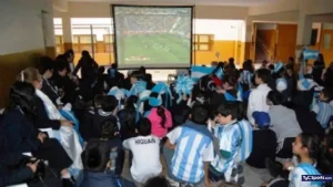 Las escuelas sanjuaninas podrán transmitir los partidos de Argentina durante el Mundial
