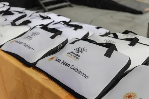 San Juan prepara una nueva entrega de computadoras para estudiantes