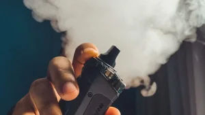 Advierten sobre el impacto de la reglamentación de vapeadores y alertan por el consumo entre adolescentes