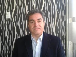Arancibia impulsa un nuevo partido en San Juan para ocupar el centro entre Milei y el kirchnerismo