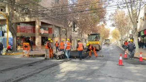 Microcentro: nuevos frentes de pavimentación en Jujuy y Güemes