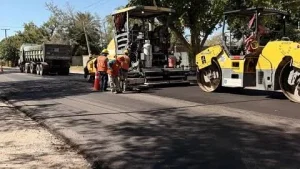 Capital avanza con repavimentación y bacheo en calles Mitre y General Acha