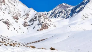 El invierno dejó hasta 2,30 metros de nieve en la Cordillera de San Juan