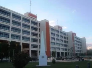 Una renovación de 15.000 tubos cambia el consumo energético del Centro Cívico