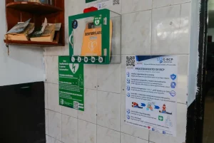 Capital suma desfibriladores y capacita a su personal para responder ante emergencias cardíacas