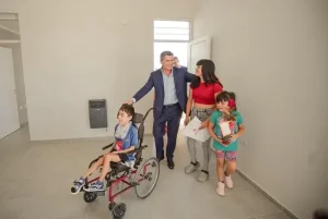 Orrego entregó viviendas en Jáchal y más de 50 familias cumplieron el sueño de la casa propia